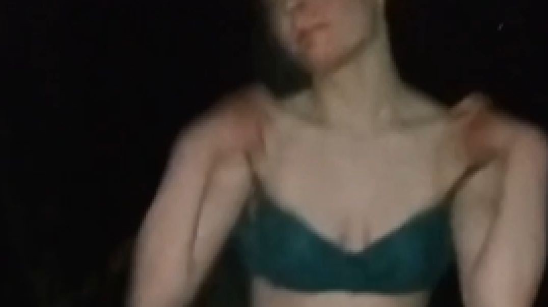 Закладчица заплатила пиздой за воровство | Спортики трахают русскую закладчицу